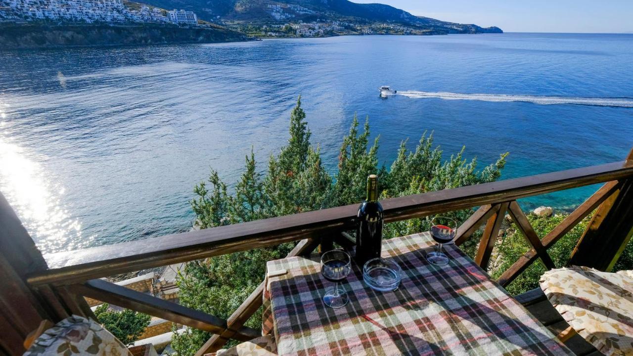 Teras butik apart Karaburun  Bagian luar foto