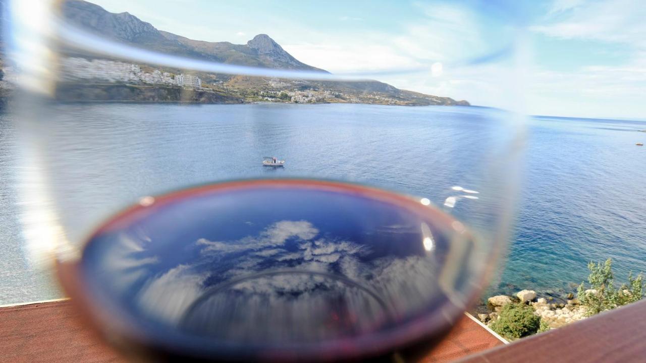 Teras butik apart Karaburun  Bagian luar foto